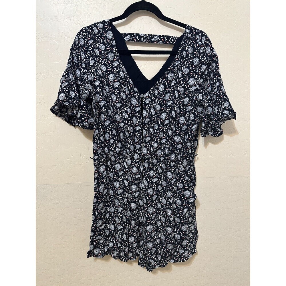 Loft Womans Floral Romper Size M v neck Cottagecore‎ travel boho festival resort